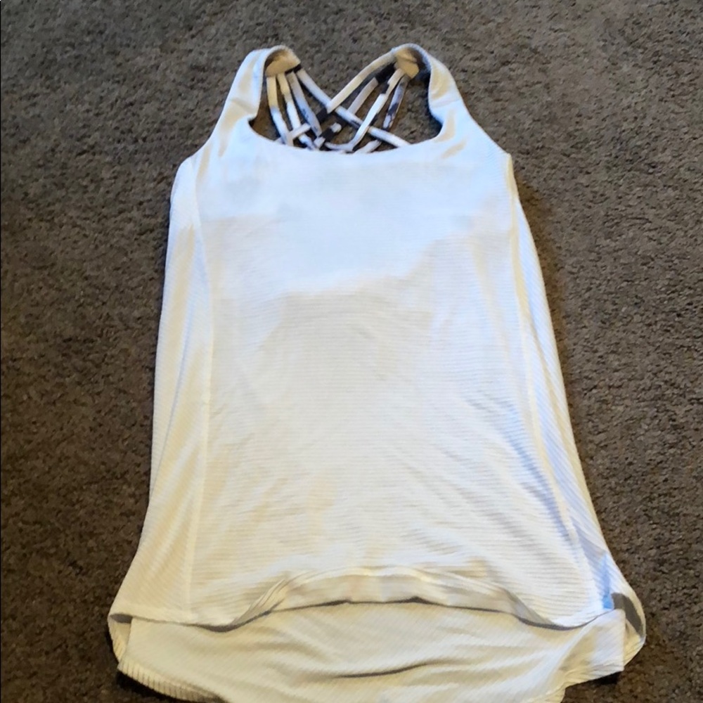 Open back criss cross tank with built in bra